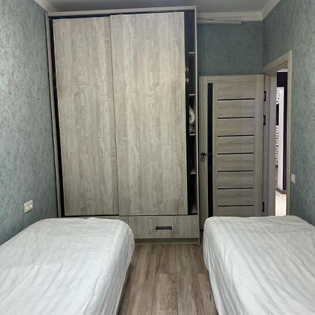 Apartment Tashkent 3 Bedrooms Exterior photo